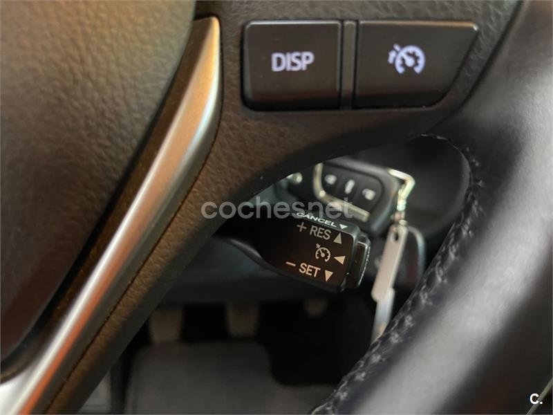 TOYOTA Auris 130 Active