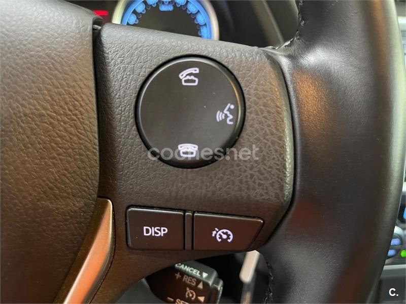 TOYOTA Auris 130 Active