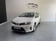 TOYOTA Auris 130 Active