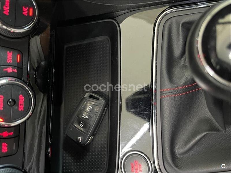 SEAT LEON 1.5 TSI 110kW StSp FR Edition Plus