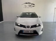 TOYOTA Auris 130 Active