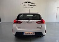 TOYOTA Auris 130 Active