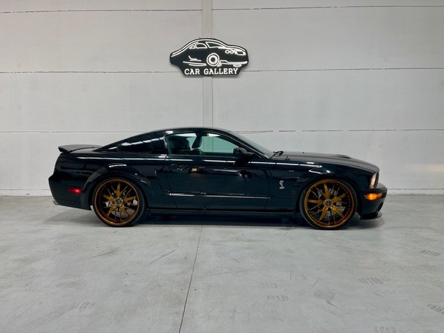 FORD MUSTANG SHELBY GT500 SVT 5.4