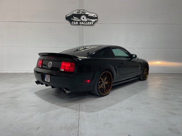 FORD MUSTANG SHELBY GT500 SVT 5.4