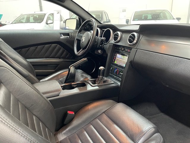 FORD MUSTANG SHELBY GT500 SVT 5.4