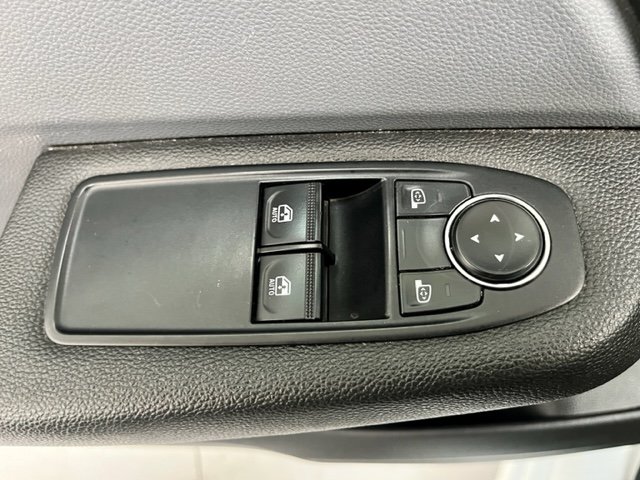 RENAULT Clio Intens Blue dCi 63 kW 85CV