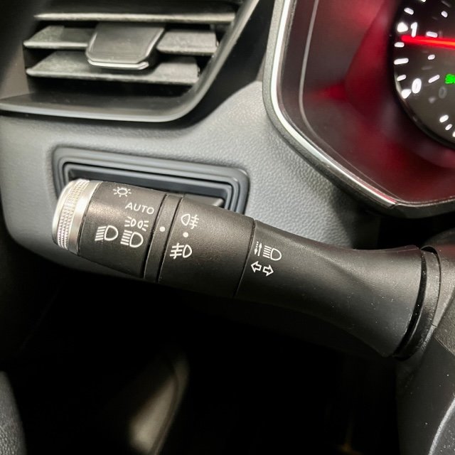 RENAULT Clio Intens Blue dCi 63 kW 85CV