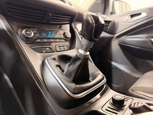 FORD Kuga 2.0 TDCI 120 CV Titanium