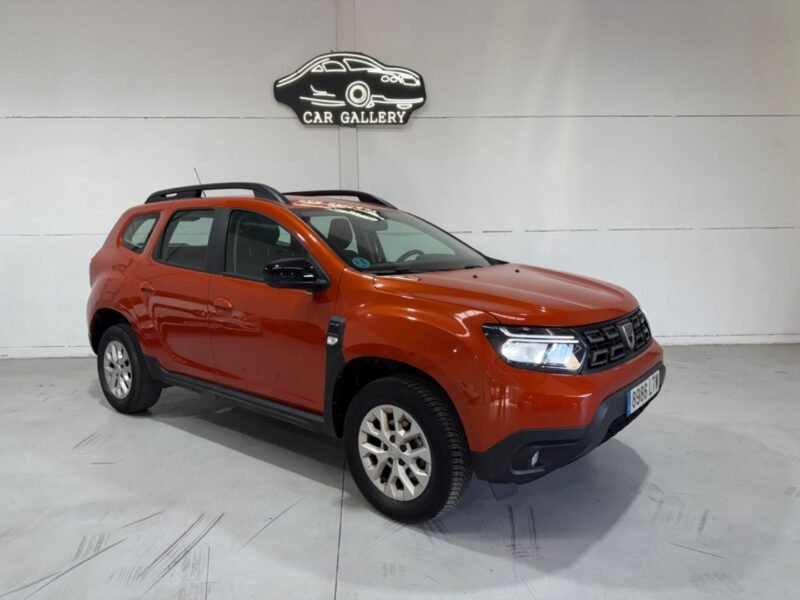Dacia DUSTER Essential Blue 4×4