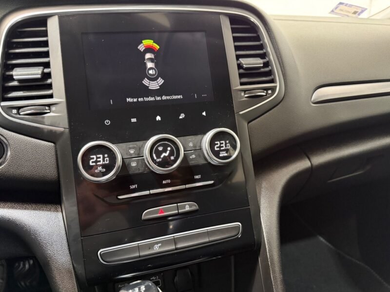 RENAULT Megane SPORT TOURER INTENS