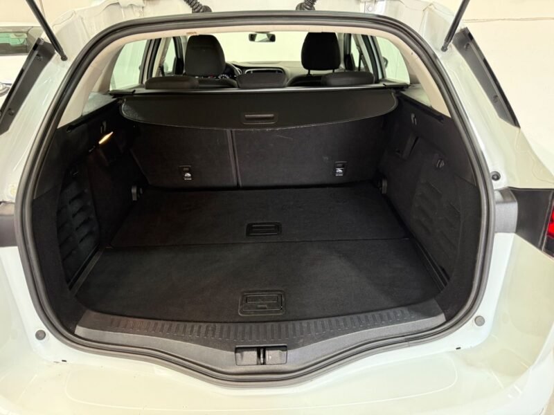 RENAULT Megane SPORT TOURER INTENS