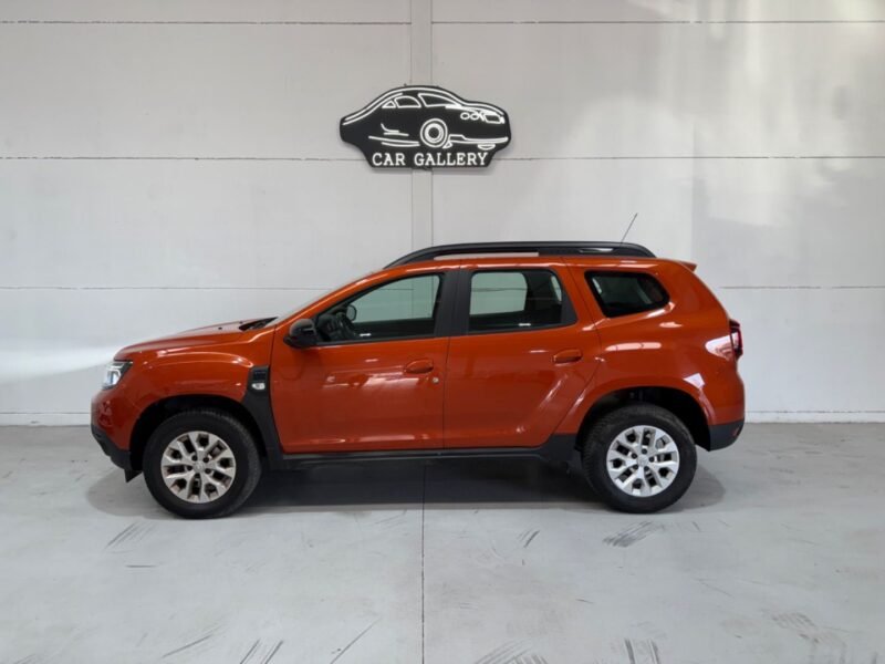 Dacia DUSTER Essential Blue 4×4